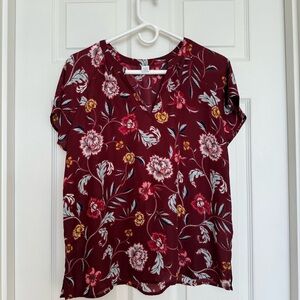 Old Navy Burgundy Floral Short Sleeve V-Neck Blouse – Size S